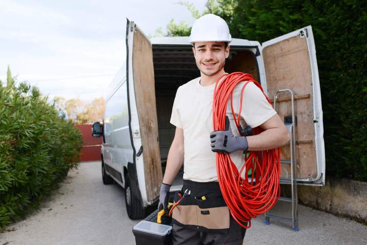 24/7 Electrician Lindsay